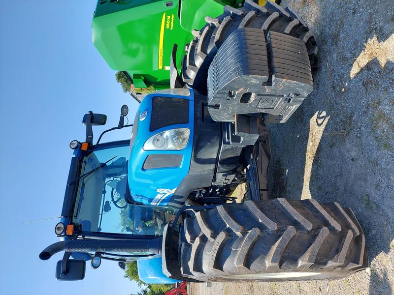 Tractors  New Holland T6.175 Photo